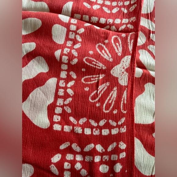 NEW! Vince Camuto Designer Coral and White Patterned Kimono OSFM - Picture 9 of 16